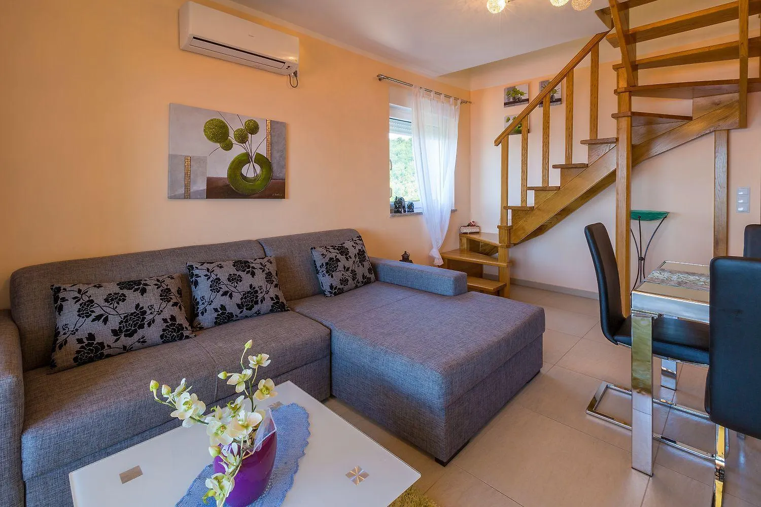 Besonderes Penthouse-Apartment Auf Zwei Etagen - Nur 450 Meter Zum Strand Crikvenica 0*,  Croatia