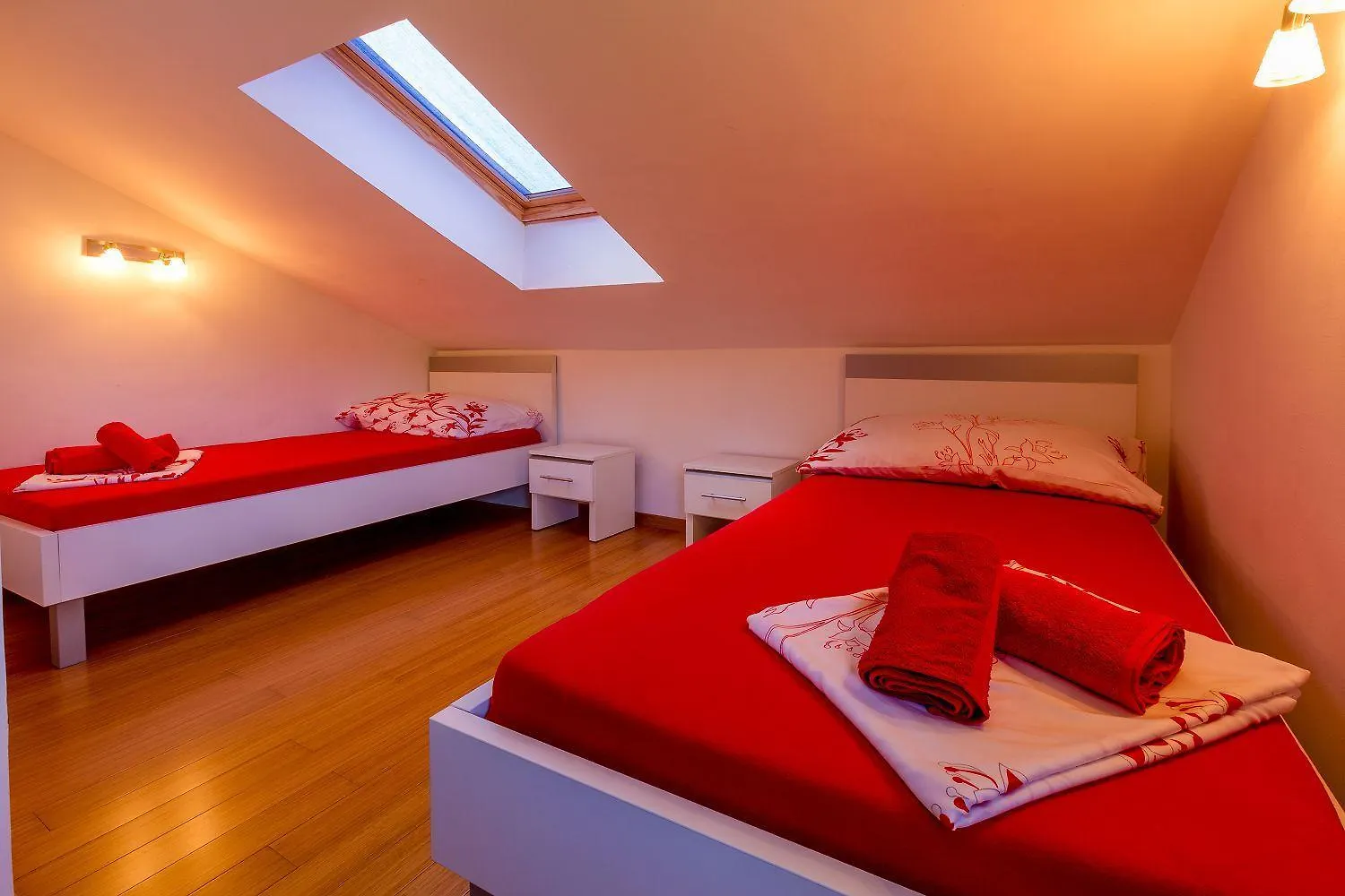 Besonderes Penthouse-Apartment Auf Zwei Etagen - Nur 450 Meter Zum Strand Crikvenica